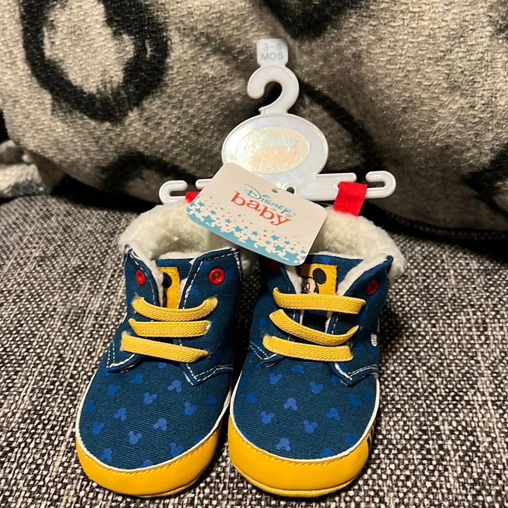 NWT Disney Baby Fleece Lined Shoes